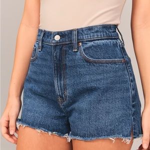Love High Rise Mom Short
